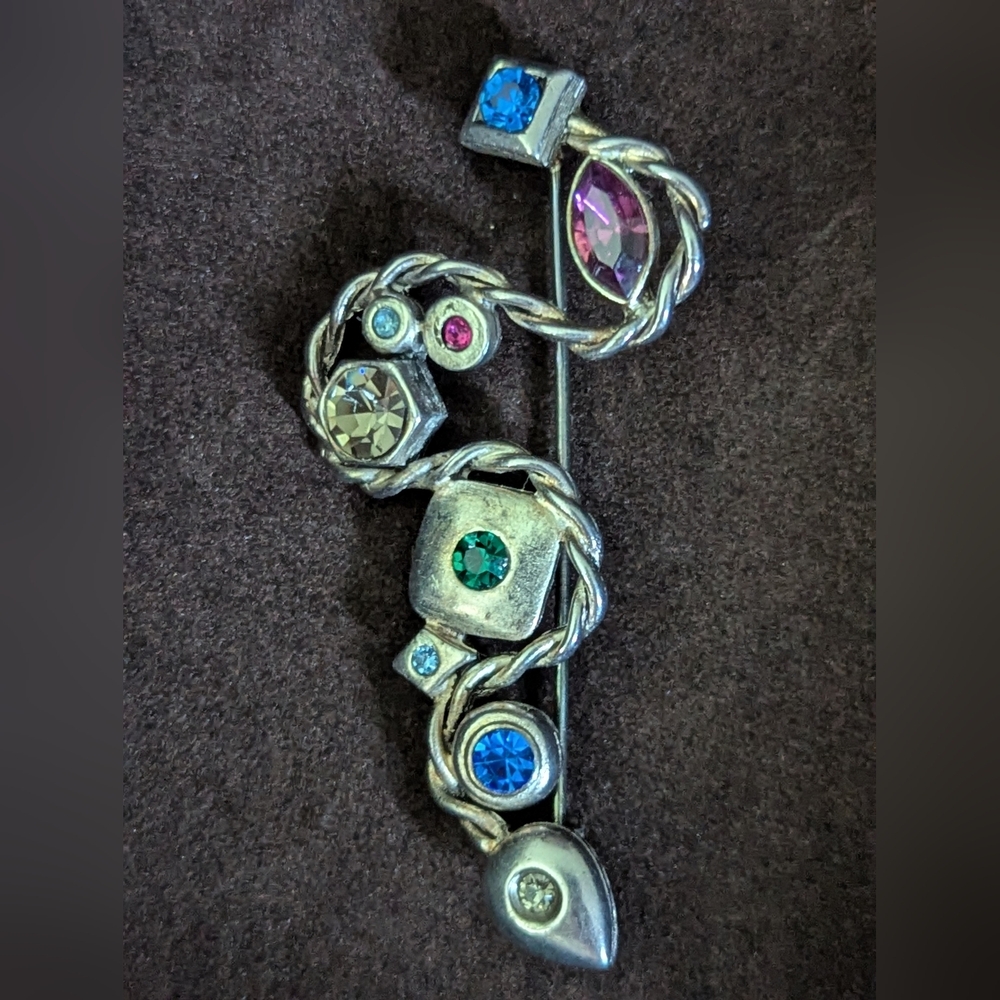 Elegant Silver Brooch with Multicolor Gemstones